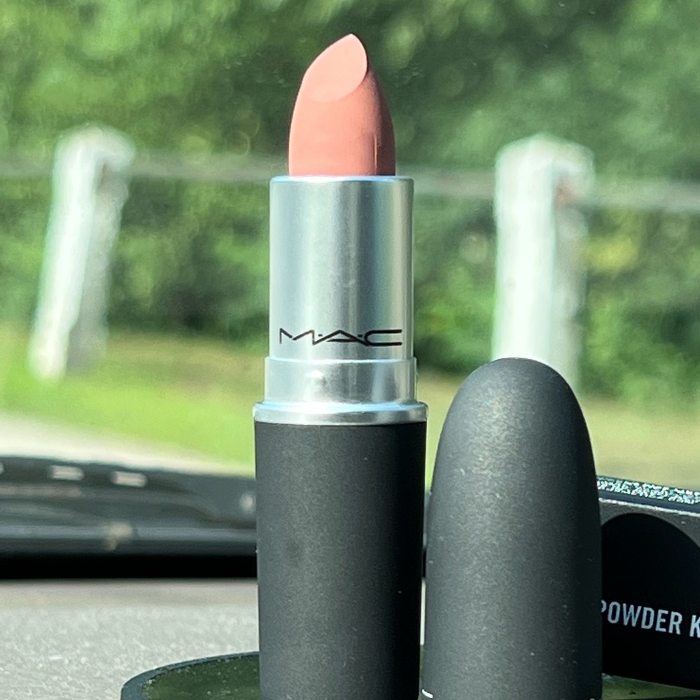MAC POWDER KISS LIPSTICK: TEDDY 2.0 - Picture 2 of 8